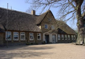 Schulgebäude Groß Wittensee